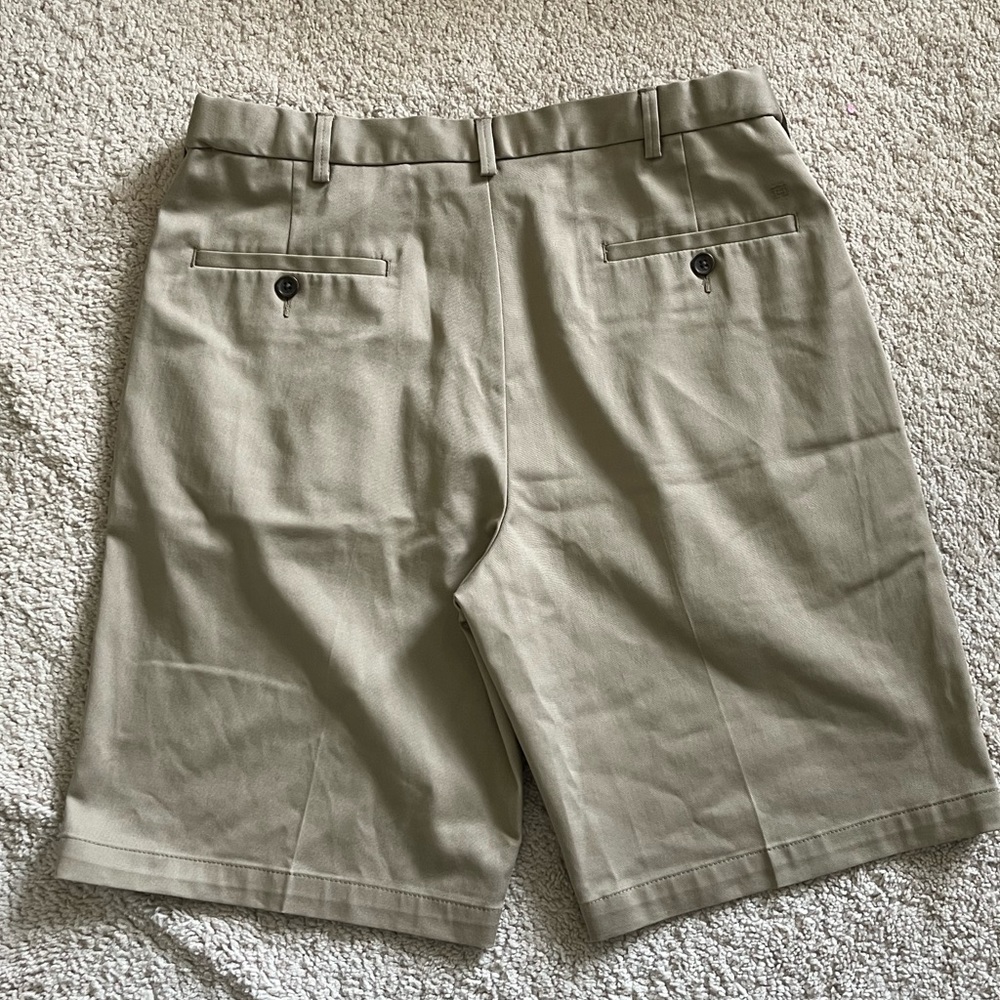 Haggar Mens Premium No Iron Khaki Flat Front Size 34 - Picture 2 of 5